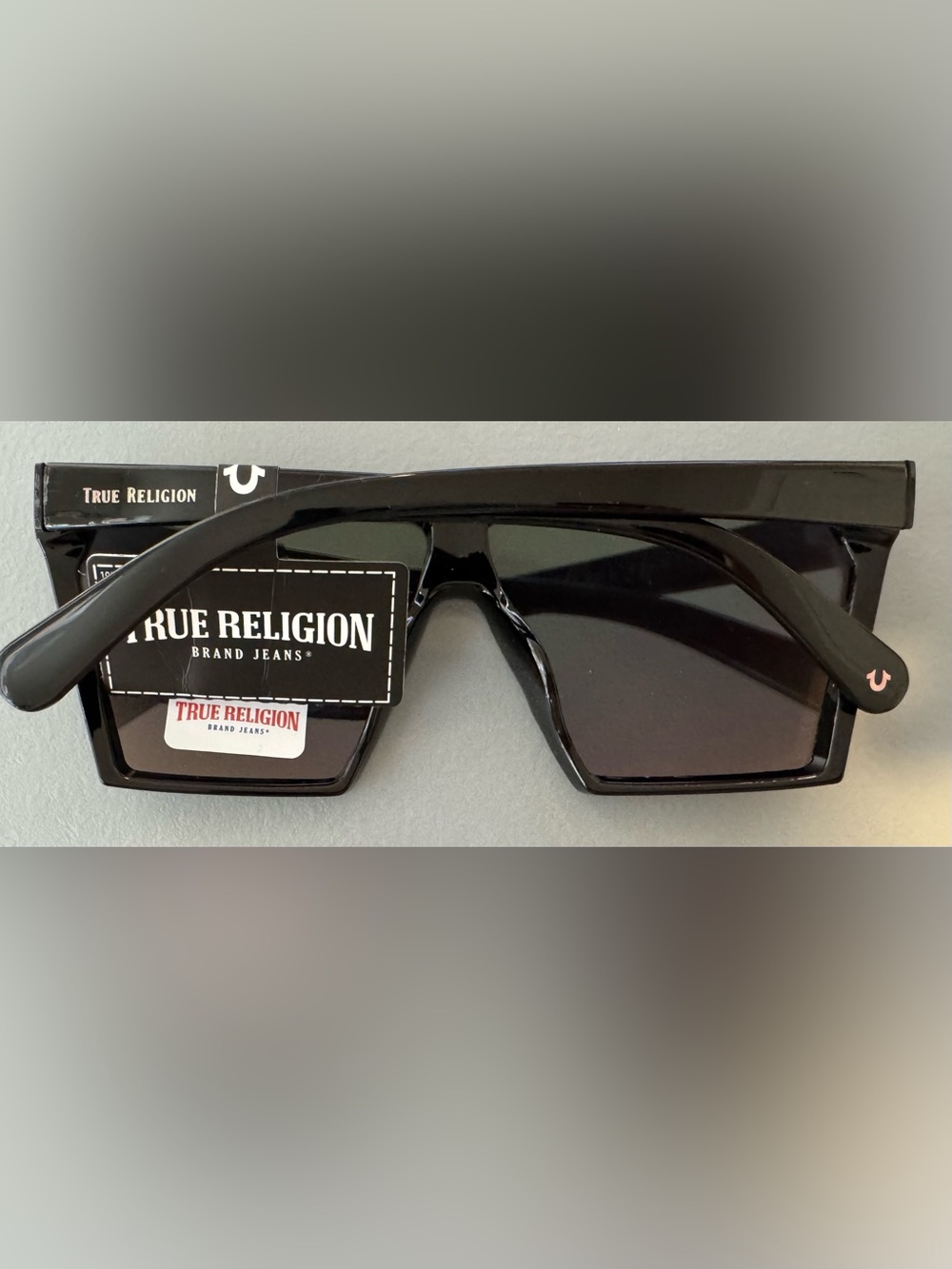True Religion Mirrored oversized Shield Sunglasses - Green/Blue/Purple gradient - Picture 3 of 4